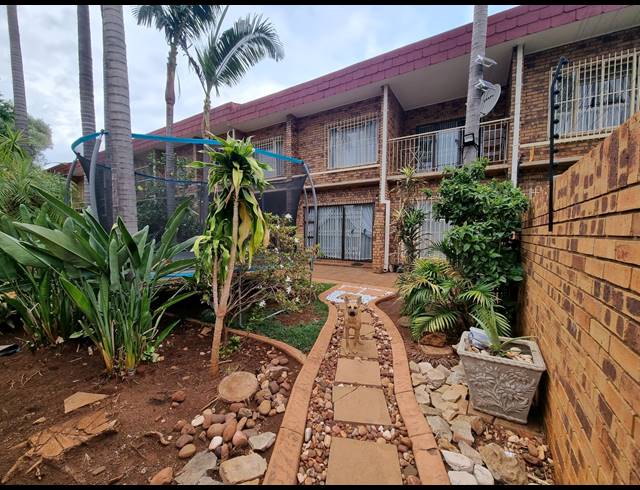 3 BEDROOM TOWNHOUSE SOLD IN ANNLIN